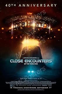 MCPosters Close Encounter of the Third Kind GLOSSY FINISH Movie Poster - MCP355 (24" x 36" (61cm x 91.5cm))