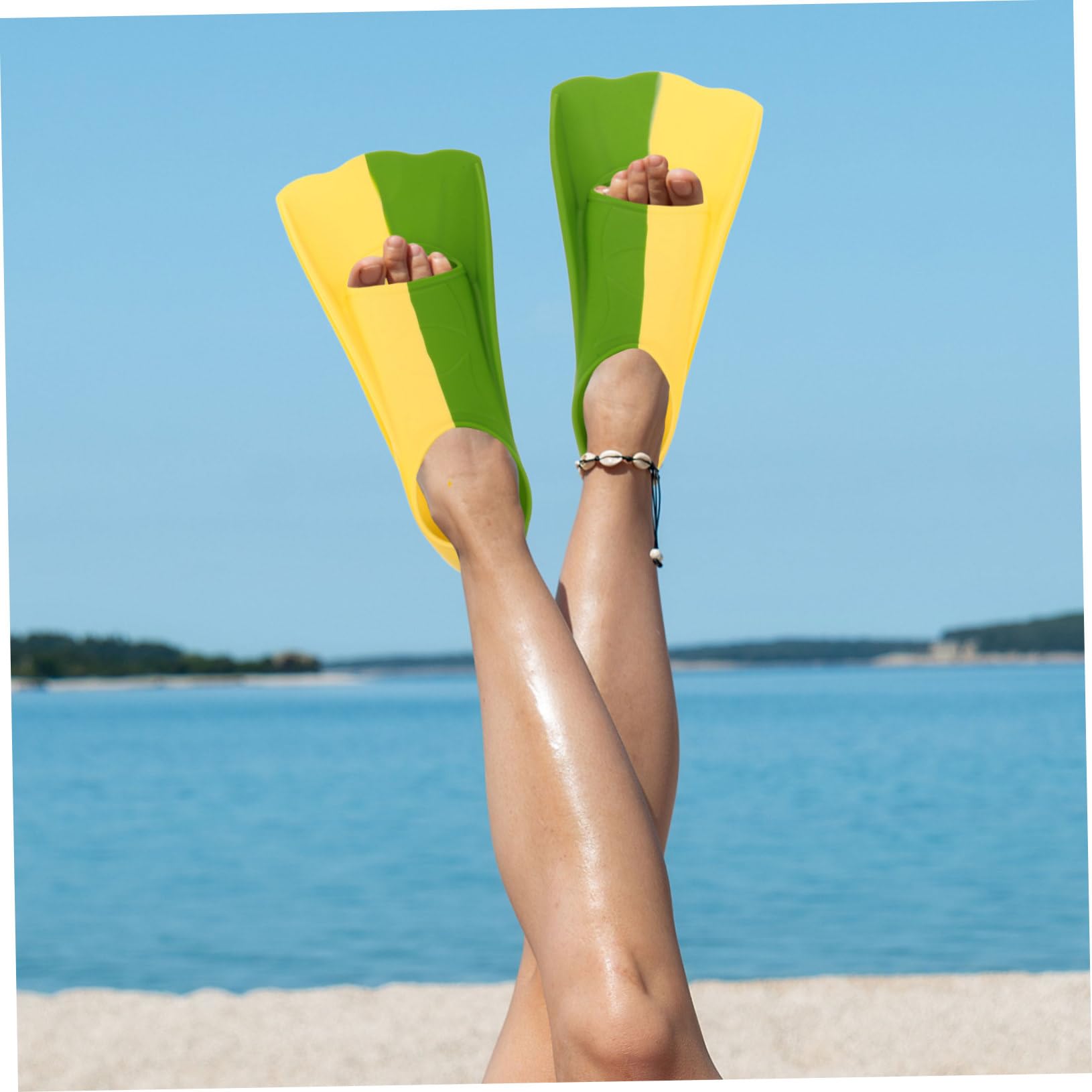 Palmes de Natation Courtes en Silicone, Paire 36-38 pour Adultes | Snorkeling et Loisirs Aquatiques, Contact Rapproché L’eau, Modèle Souple