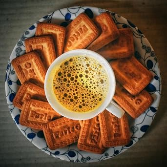 Parle-G Biscuits Family Pack | Classic Glucose Biscuits | Tea-Time Snack | 1kg Pack | Taste Of Home In Every Bite