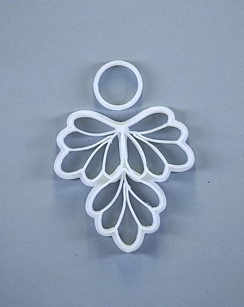 Gupta 3D Arts Polymer Clay Cutter, Clustered Flower Clay Cutter Set of 1 for Jewelry Making