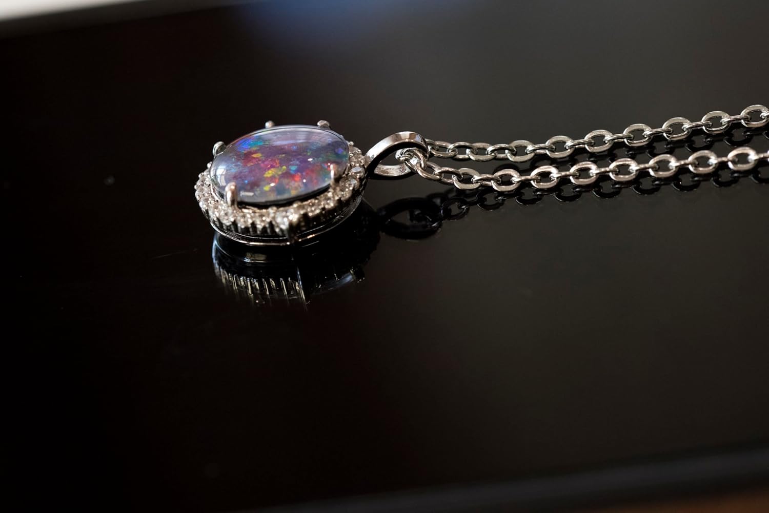 Amazon | 本物のトリプレットオパールネックレス - ヘイロースタイル