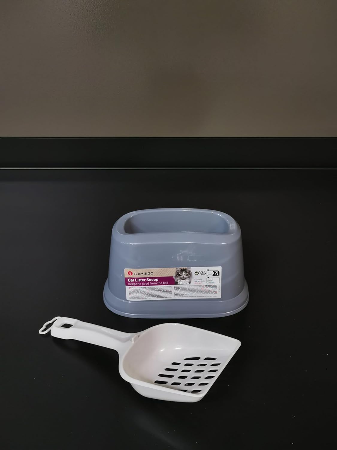 Flamingo Premium Product Litter Scoop with Stand - 28 cm - New Product - Very Popular!!