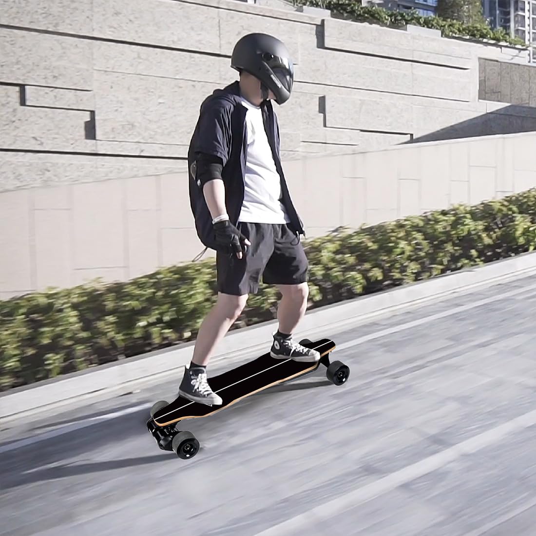 Skateboard elettrico per adulti con telecomando, 25 km/H con motore a doppia trazione da 1000 W, portata di 30 KM, velocità regolabile, impermeabile, per principianti