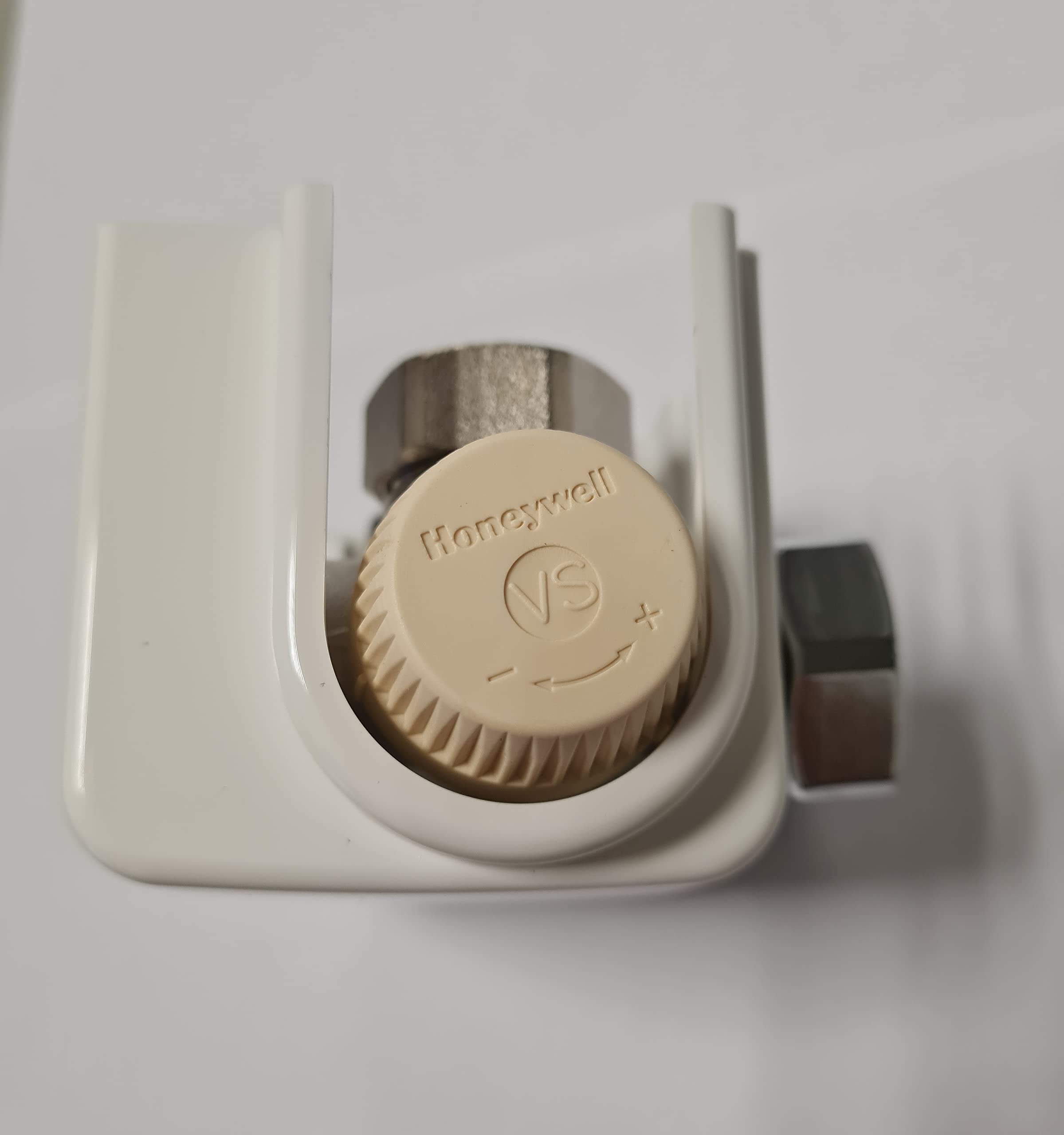 Distribuidor en H Universal (válvula derecha y escuadra) Termotable Blanco con tapa