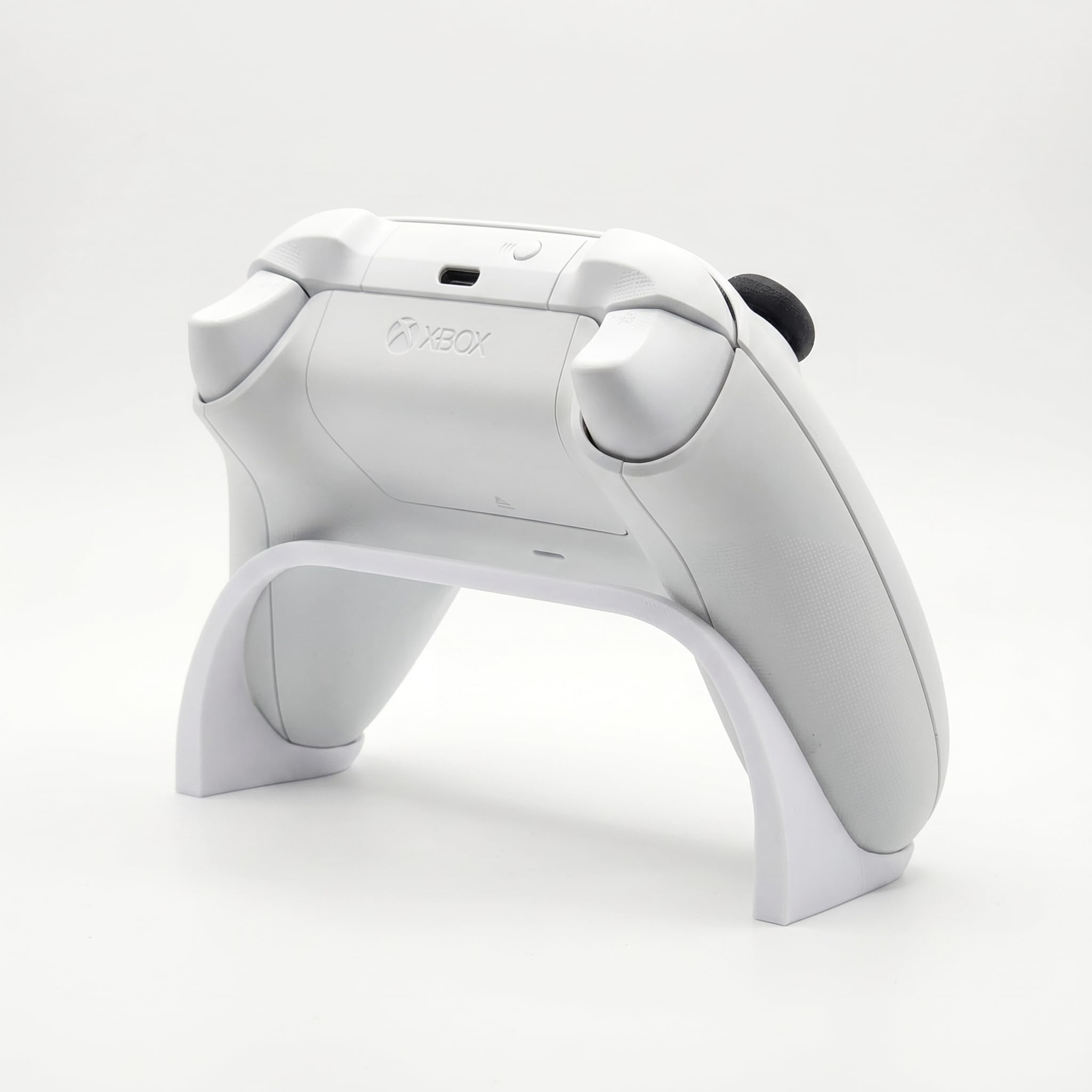 VIKSON INTERNATIONAL Minimalist Xbox Controller Stand | Precision-Crafted Invisible Gamepad Holder, Stealth Desk Mount & Clean Gaming Setup Accessory, PS5 Compatible