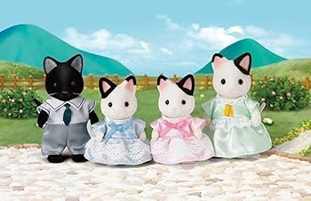 Amazon.co.jp: Sylvanian Families Tuxedo Cat Family : おもちゃ