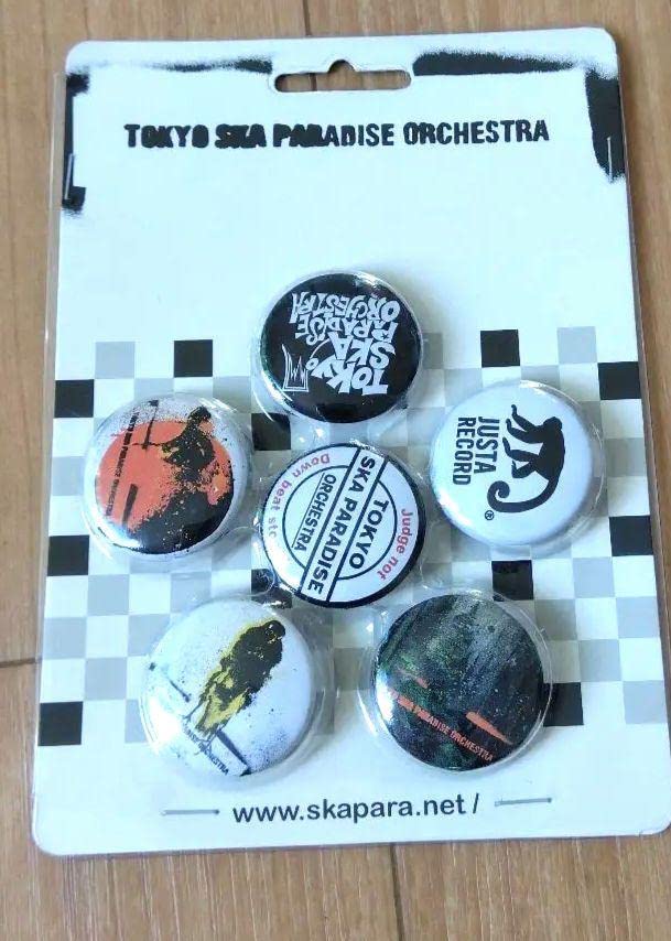 激レア未開封品 2002年ライブグッズ限定品　スカパラ元祖歌モノ三部作缶バッジ Amazon.co.jp: 2002年ライブグッズ限定品スカパラ元祖歌モノ三部