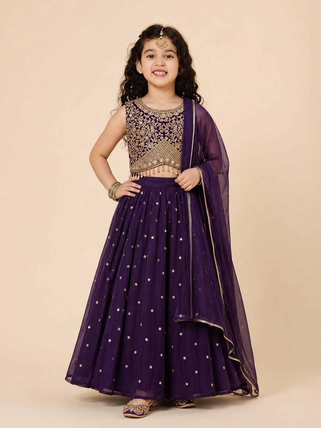 A.T.U.N. (ALL THINGS UBER NICE) Zardozi Lehenga zestaw 3-częściowy zestaw dla dziewczynek z haftem Dupatta i wyściełanym topem choli, odświętny strój etniczny