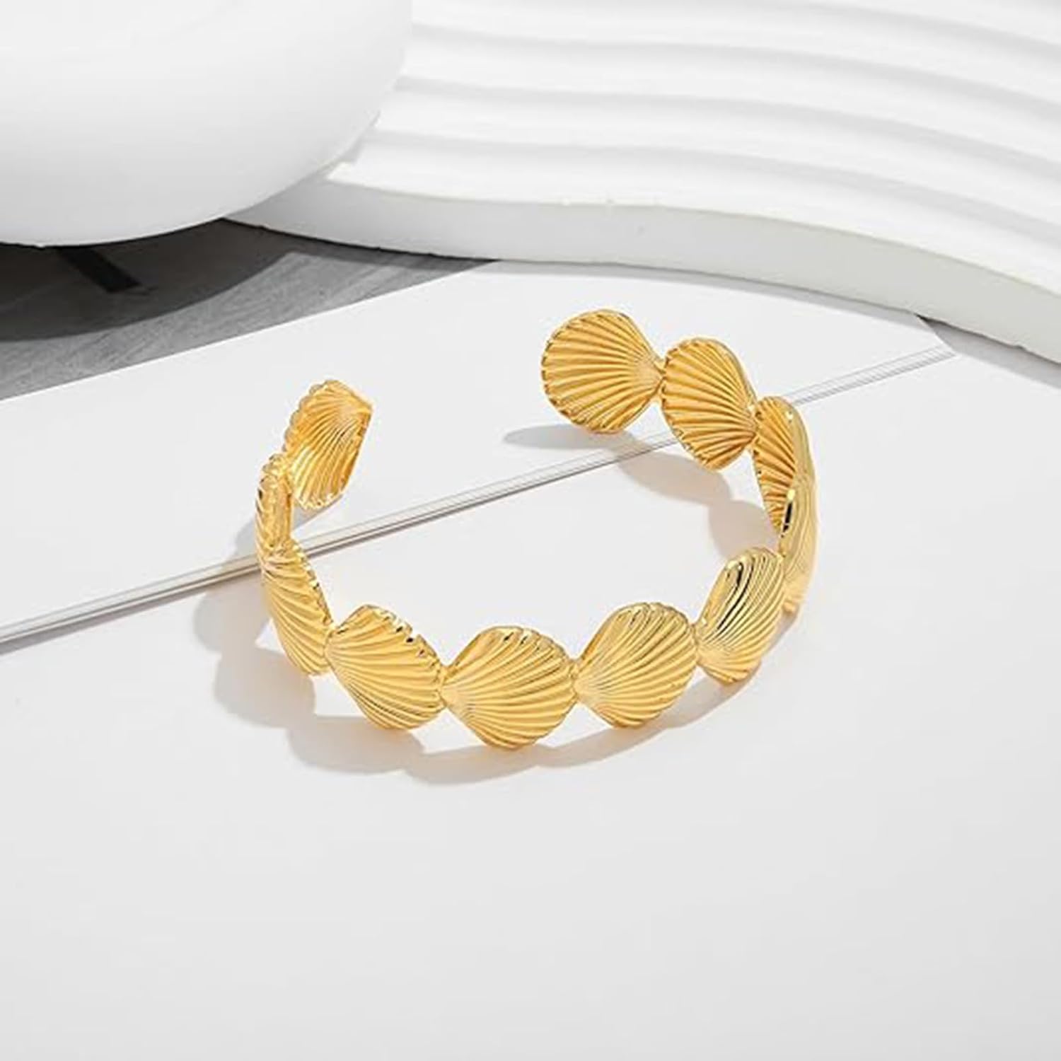 Gold Seashell Cuff Bracelet for Women Vintage Shell Open Arm Cuff Bracelet Sparkly Boho Seashell Charm Bracelet Chunky Shell Statement Bracelet Summer Beach Costume Accessories - Image 6