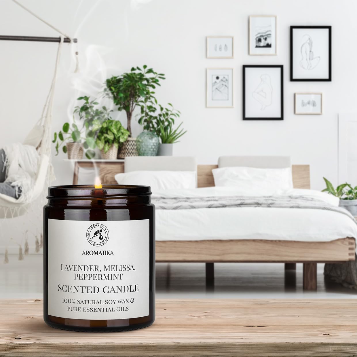 Candela Profumata con Oli Essenziali di Lavanda & Melissa e Menta Piperita 150g - Candela Alla Cera di Soia - Aromaterapia - Candela Regalo con Profumo - Idea per il Natale - Compleanno