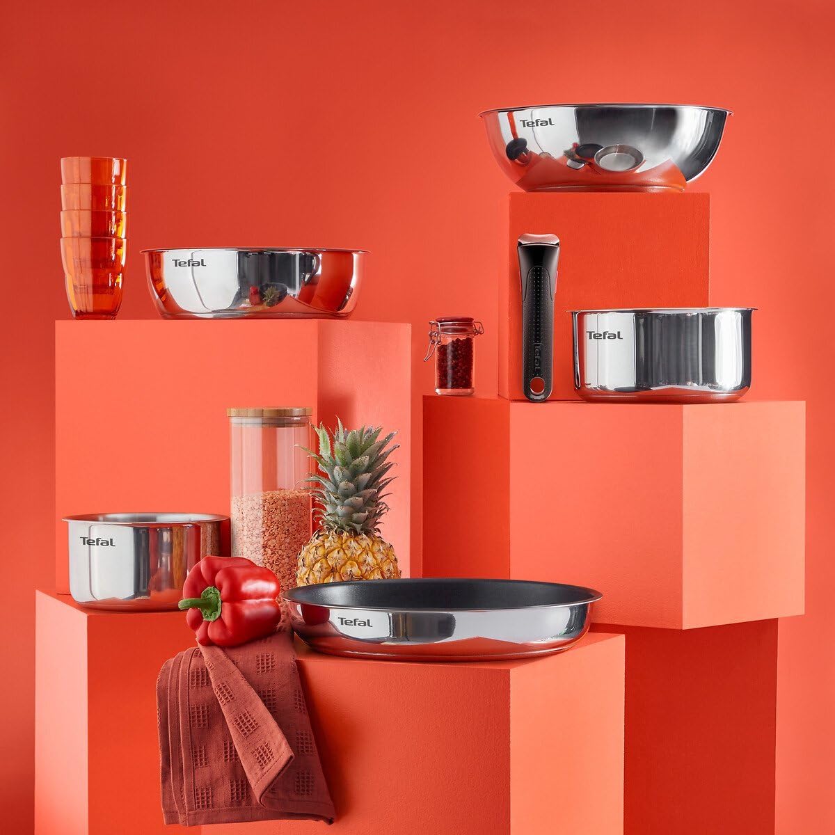Tefal Ingenio Preference ON Set di pentole e padelle, 13 pezzi, impilabili, manico rimovibile, salvaspazio, antiaderente, a induzione, in acciaio inox, L9749432