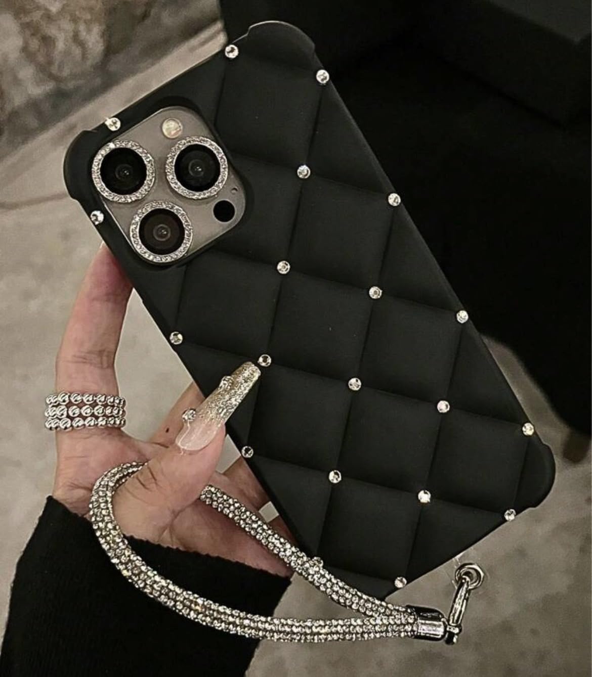 Amazon.co.jp: アイフォン16用ケース チャーム付き シルバー