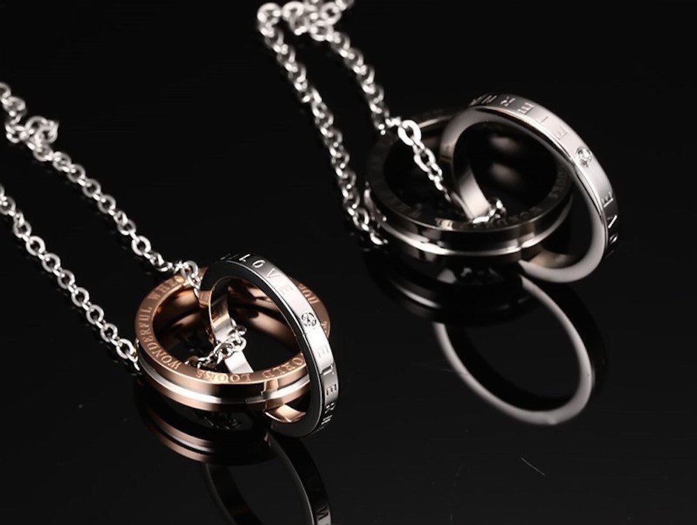 Kim Johanson Edelstahl Pärchen Schmuckset Armbänder & Ketten *Love* für verliebte Roségold & Schwarz mit Cubic Zirkonia inkl. Schmuckbeute