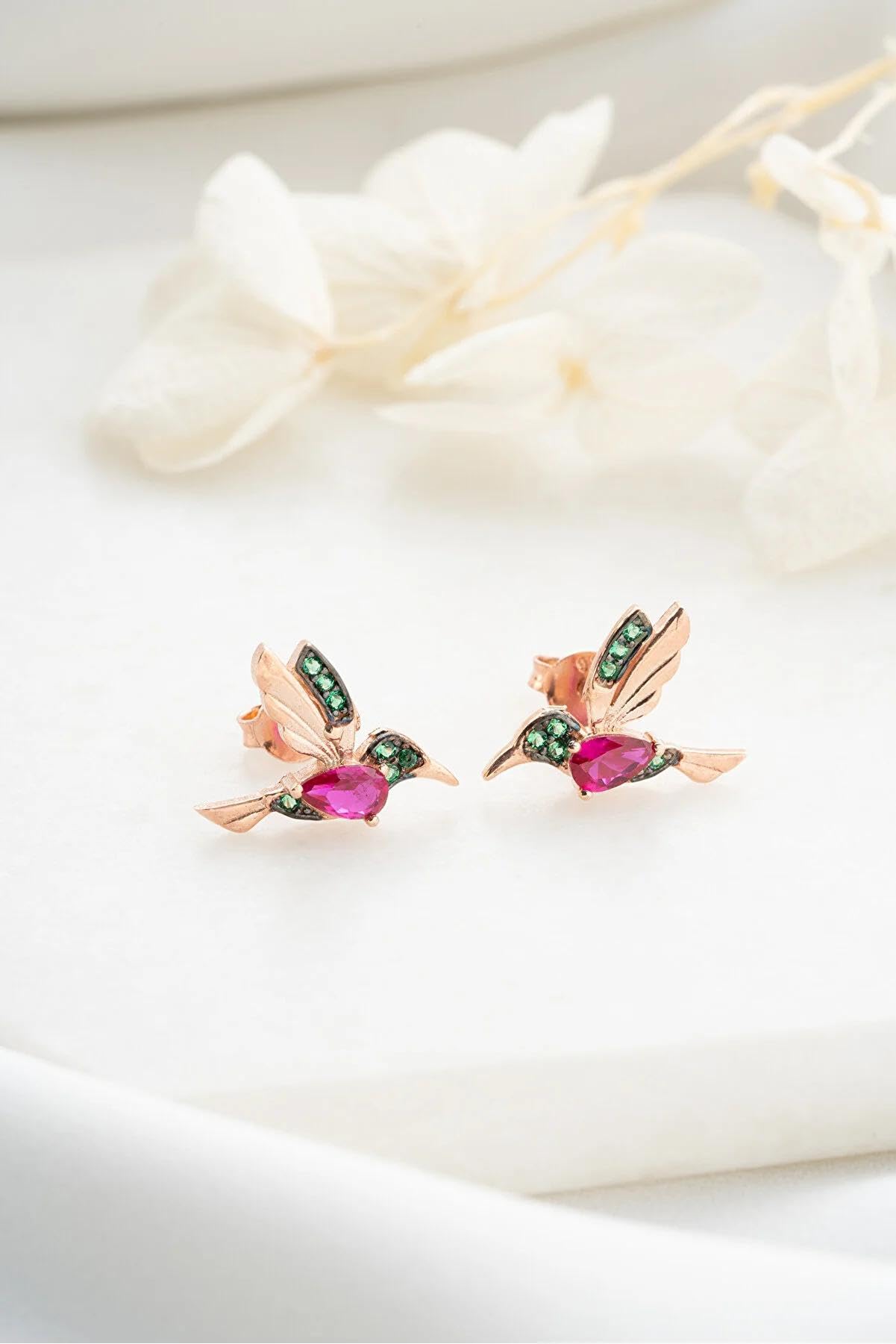 Einzelstück® Kolibri Ohrstecker I 925 Sterling Silber Ohrringe im Vogel Design I 14K Gold & Rosegold I Handmade mit grünen und pinken Zirkonia Steinen I Allergikerfreundlicher Echtschmuck