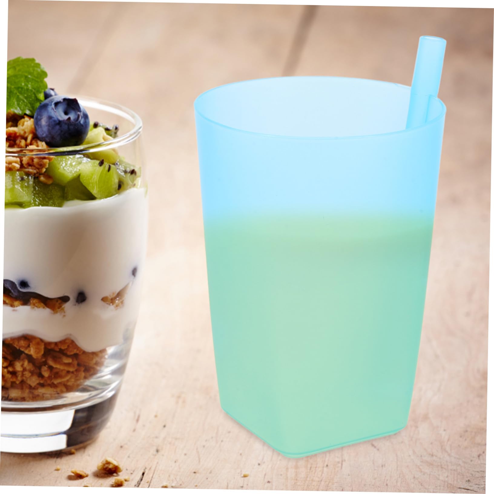 Becher mit aus, Wiederverwendbar | 16 Stück, Kompakt und Praktisch für Getränke, Trinkbecher mit Strohhalm, Wasserbecher