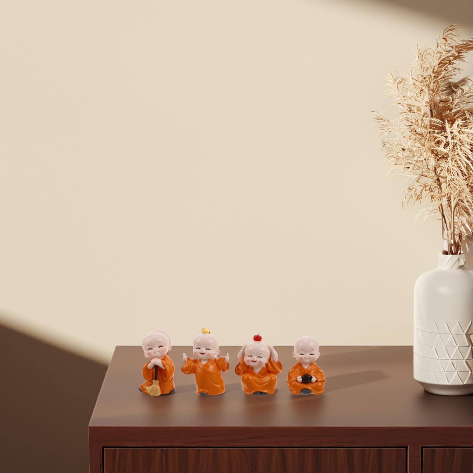 4 Piezas Mini Figuras de Monje de Resina Naranja