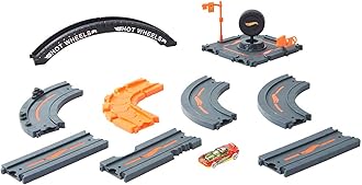 Hot Wheels City Track Pack, 10 Piece Set Includes Track Base & Various Track Pieces to Build a Cityscape, with 1 Hot Wheels Car, Connects to Other Sets, Gift for Kids 4 Years & Up, HDN95