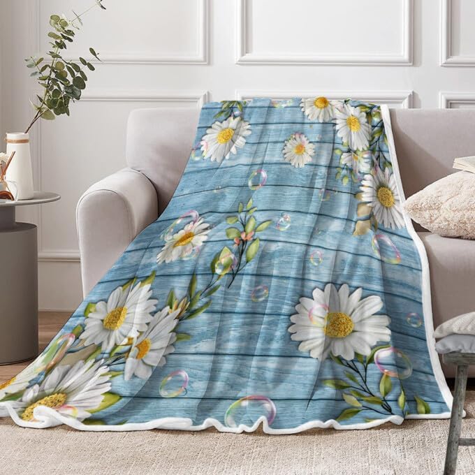 Daisy Throw Blankets, Spring Floral Blankets Botanical Floral Aesthetic Flannel Bed Blankets, Soft, Flannel, Warm, Rustic Floral Blankets for Couch Bed–All Seasons 50X60 Inch
