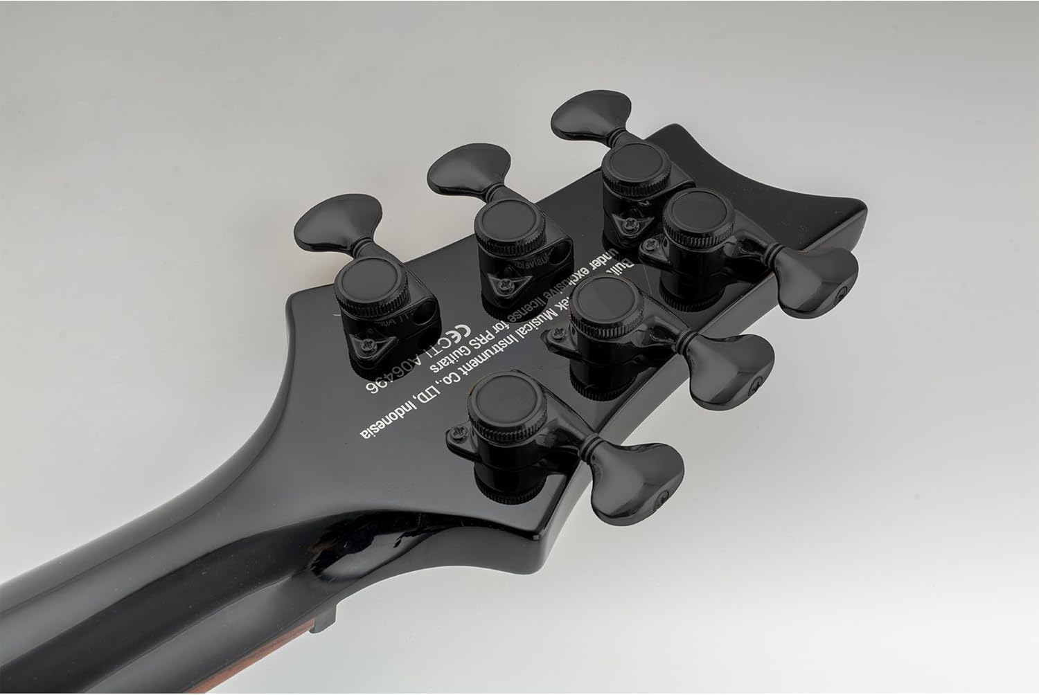Musiclily Pro 3L+3R Guitar Locking Tuners 18:1 Ratio Lock String Tuning Key Pegs Machine Heads Replacement for LP SG Style Electric Folk or Acoustic Guitar, Black with Y-Style Button