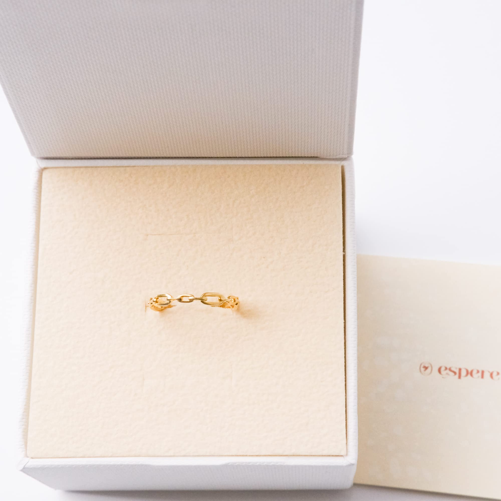 Anillo de eslabones simples chapado en oro de 18 quilates | Banda apilable minimalista para mujer, 18k, oro, latón, Zirconia cúbica 6