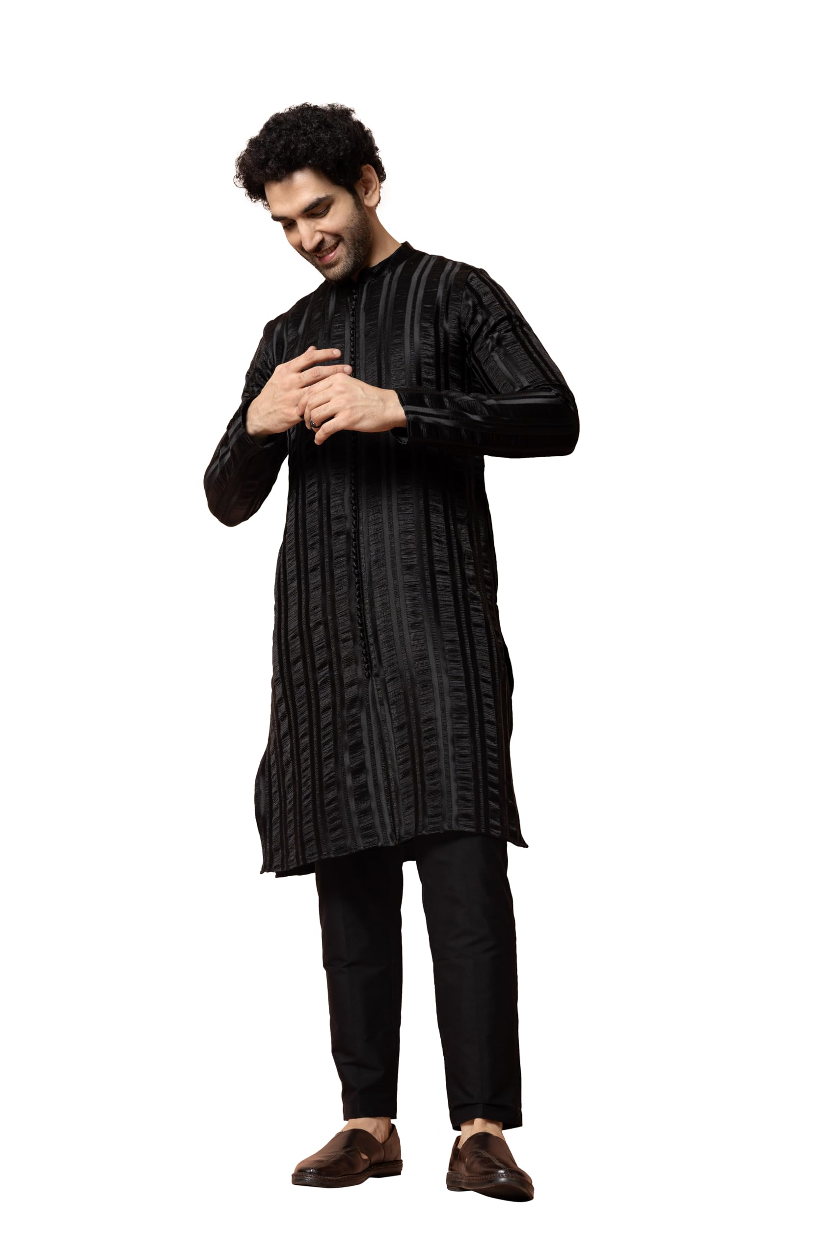 kisah Men Lilac Embroidered Kurta Trouser Set-picture-25
