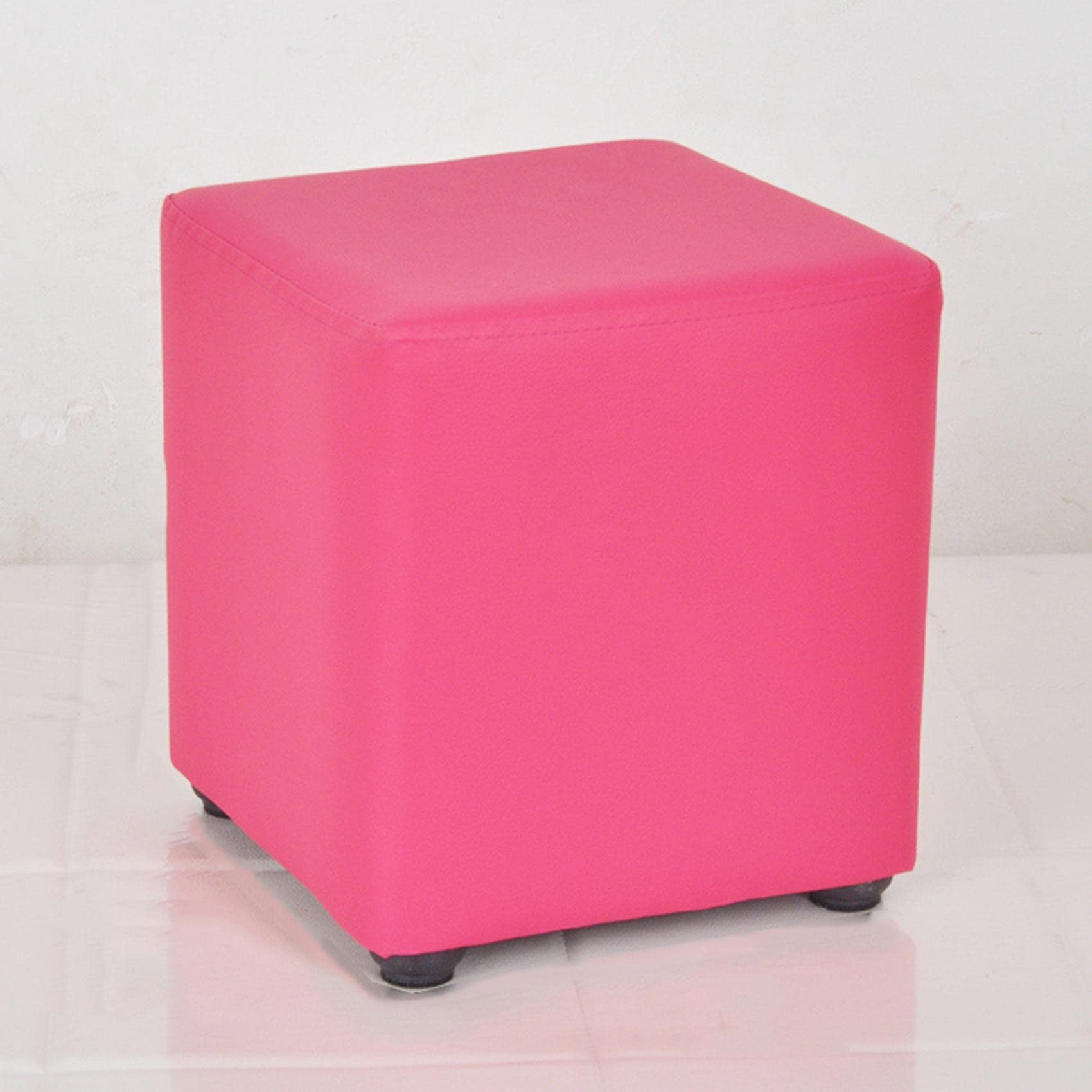 Repose-pieds carré rose petit pouf de salon et meuble d'appoint chambre