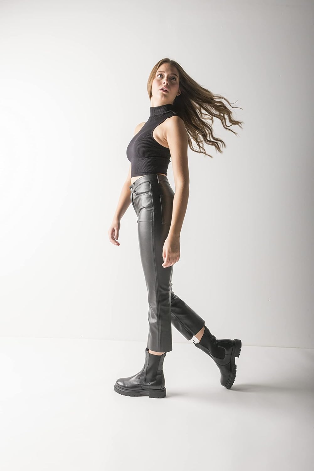 JATAREA Women’s Ankle Boots – Stylish Leather Block Heel Booties, Comfortable Fit with Cushioned Insole, Easy to Wear Fashion Boots for Everyday and Party Look - Image 9