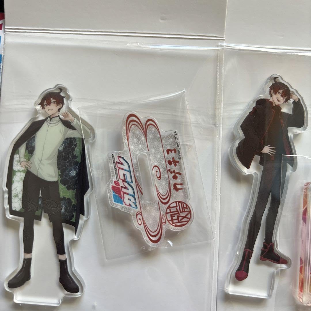 Amazon.co.jp: 混血のカレコレ アクリルスタンド カゲチヨ 2種 : おもちゃ