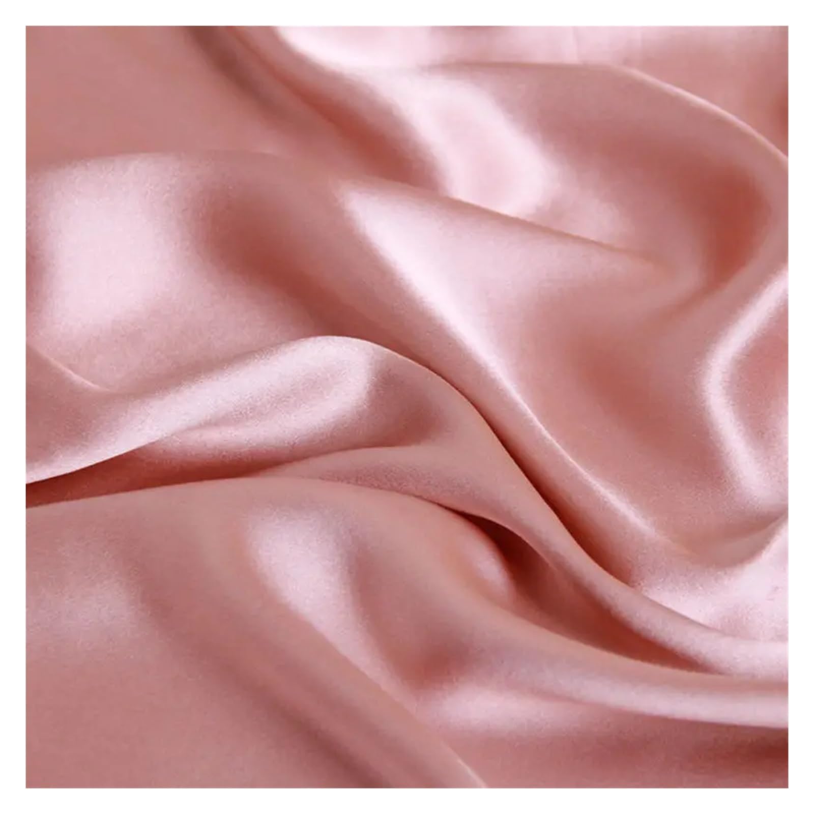 Tissu en soie pure teintée mûre couleur dark pink pour coudre la robe de vos rêves
