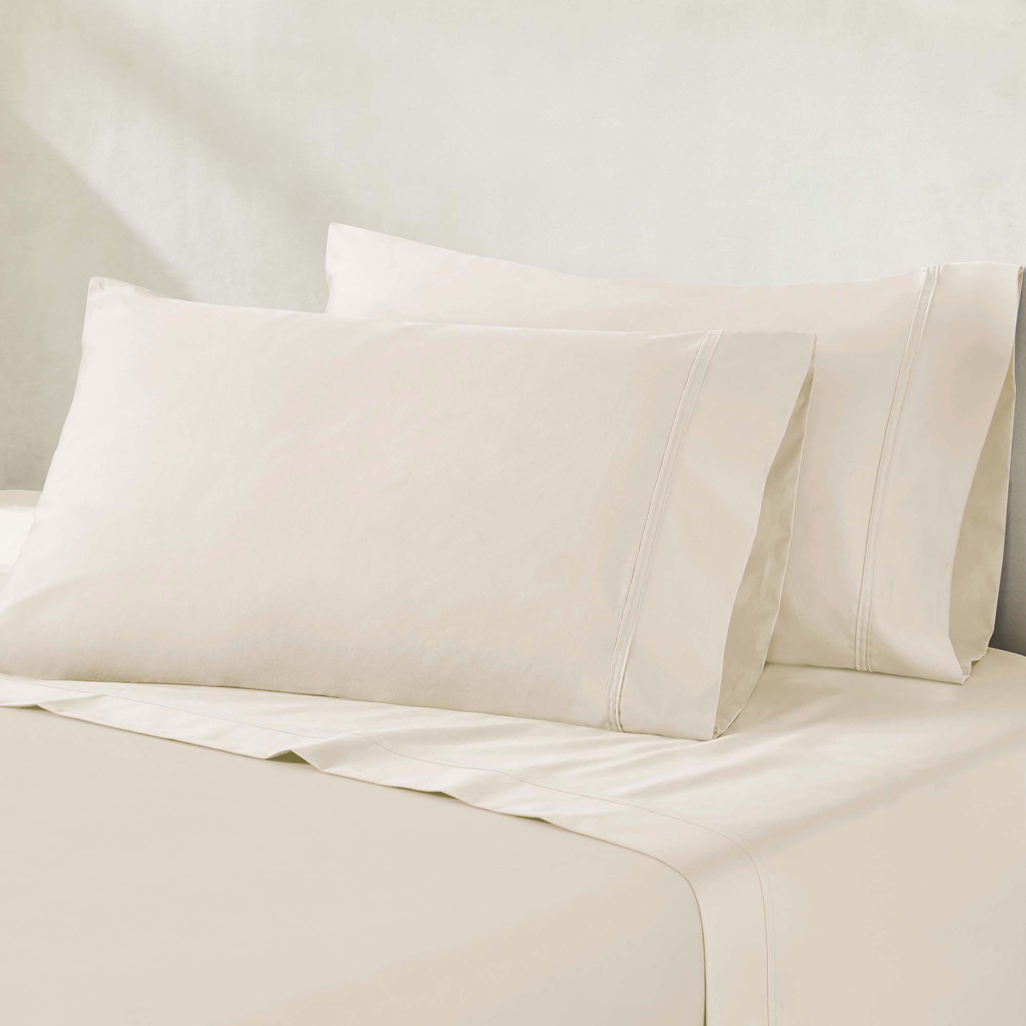 Superior Egyptian Cotton 850 Thread Count Pillowcases, Set of 2 Pillow Cases, Modern, Solid Classic Pillow Case Cover, Ultra-Soft Comfort, Bedding Essentials, Bed Accents, Standard Size, Ivory