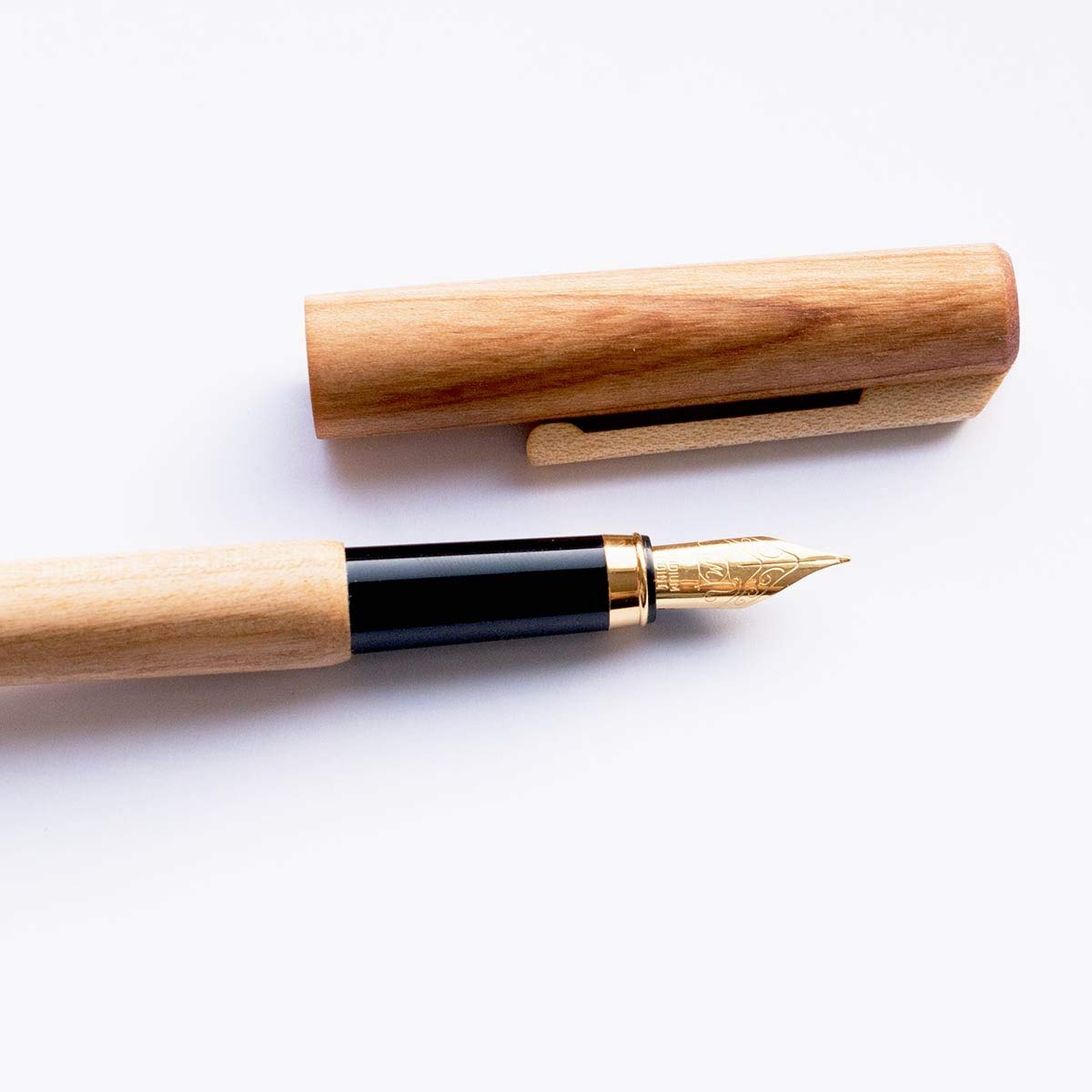 Fountain pen with converter made of wood natural sustainable wooden pen handmade in Germany, cherry wood, Kirsche geölt - Image 2