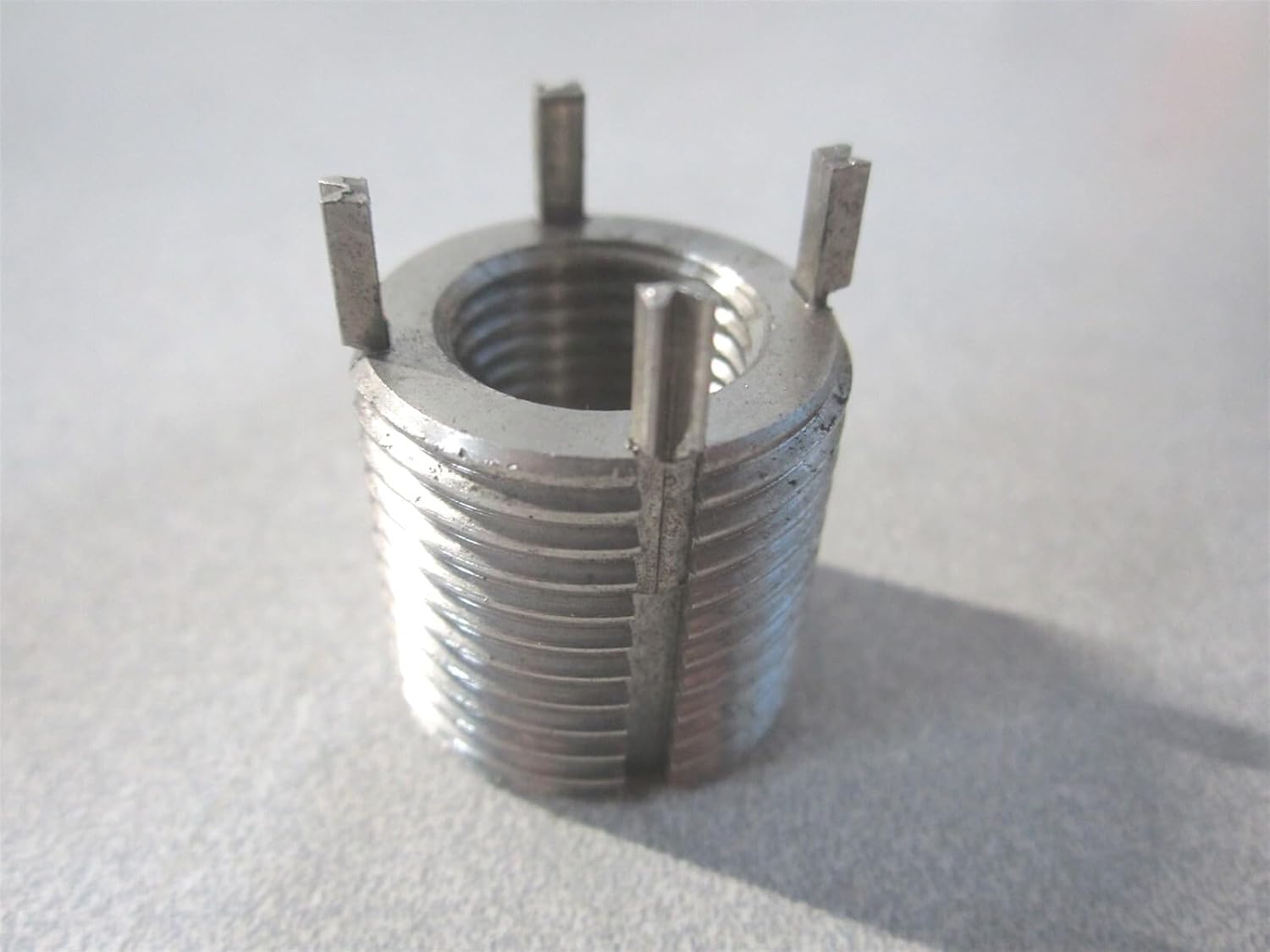 74098 9/16-18 Stainless Steel Heavy- ing Thread Locking Insert