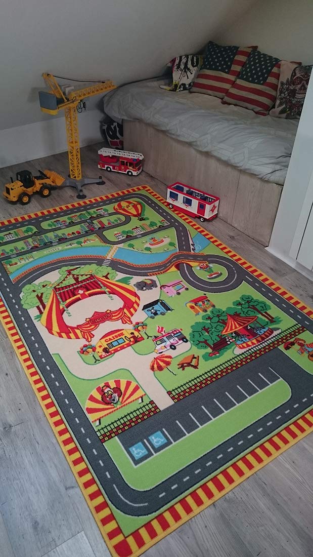 Zirkus Kinderteppich - 130 x 200 cm | Straßenspielmatte mit Zirkus | Zirkuswelt Kinderzimmermatte | rutschfest, Saum | CE-Normen
