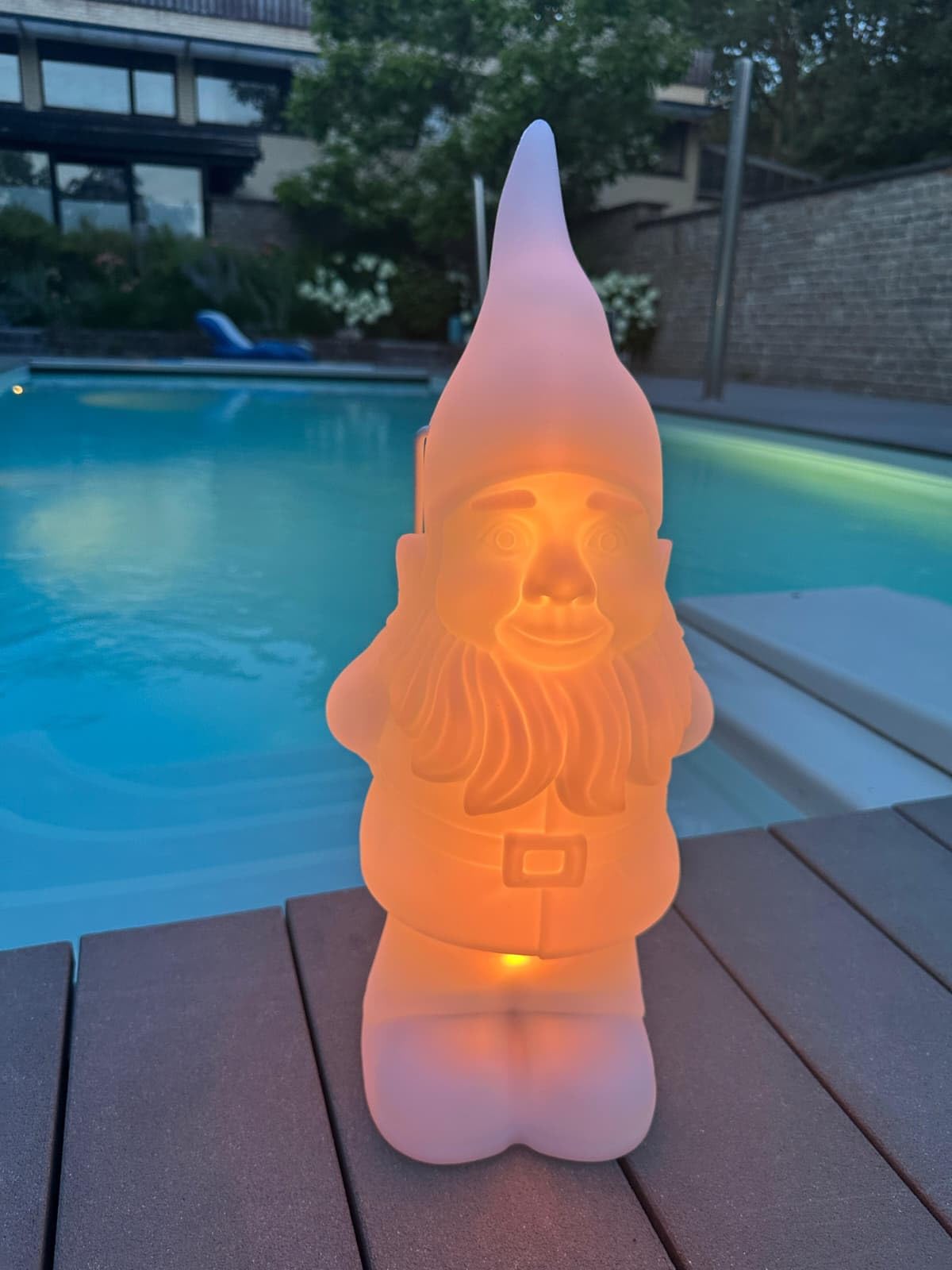Van Manen LED Solar Gartenzwerg XXL (51cm) – Moderne Multicolor Outdoor Lampe IP44 mit Fernbedienung & Lichtsensor – Wetterfeste Solarleuchte & USB wiederaufladbar (Höhe: 51 cm)