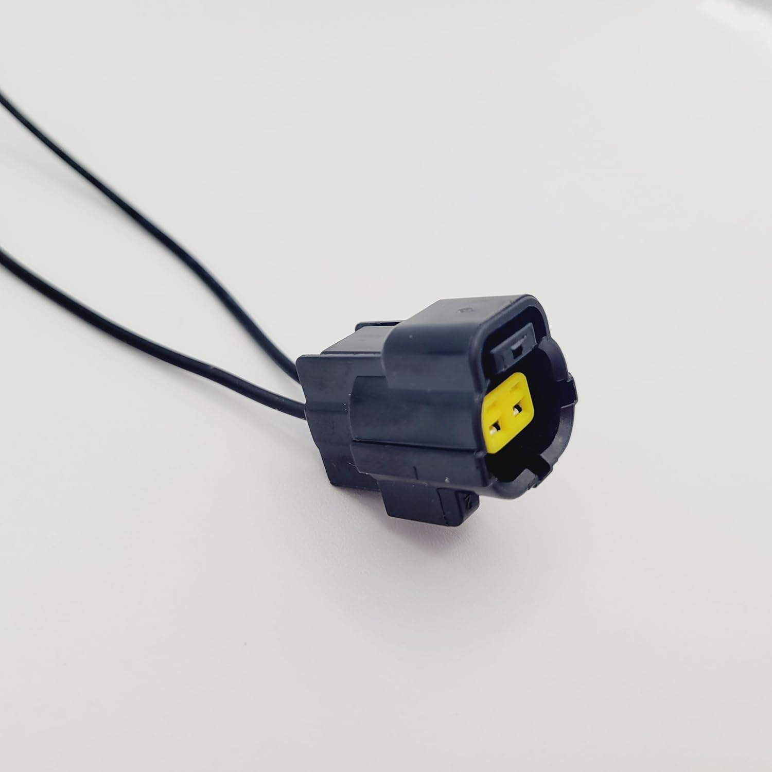 Fuel Pump connector pigtail for Honda Ruckus, Metropolitan scooter, electric fuel pump # 16710-GET-013, 16710-GET-003, and Honda GY6 mod.