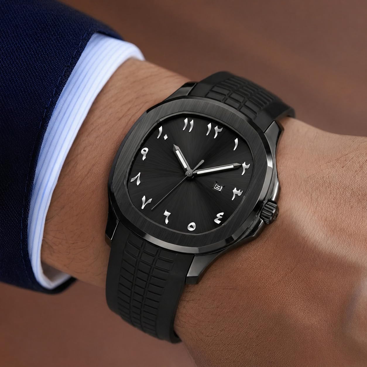Gosasa Reloj de pulsera para hombre con números arábigos con manecillas luminosas, resistente al agua hasta 30 m, visualización de la fecha, correa de silicona suave, caja de 4,2 cm