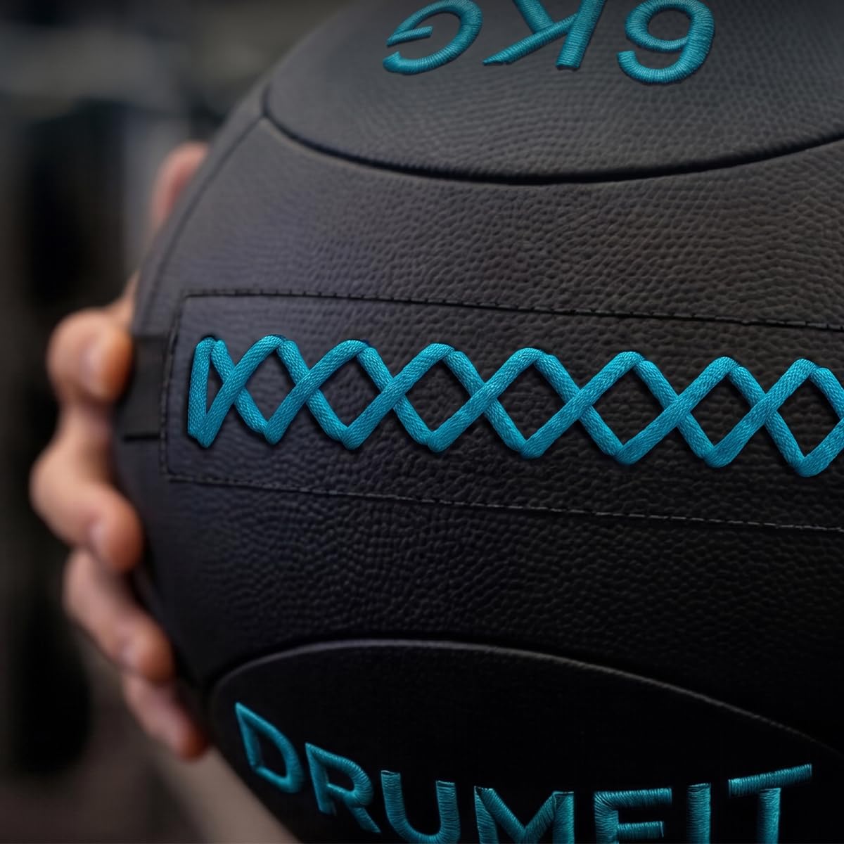 Cecotec Ballon Médicinal - Wall Ball - Drumfit WALLPRO-KV 6 kg. Rembourrage en Sable et Kevlar, Résistant à l'eau et à la Transpiration, Coutures Renforcées, Idéal pour la Force et Le Cross Training