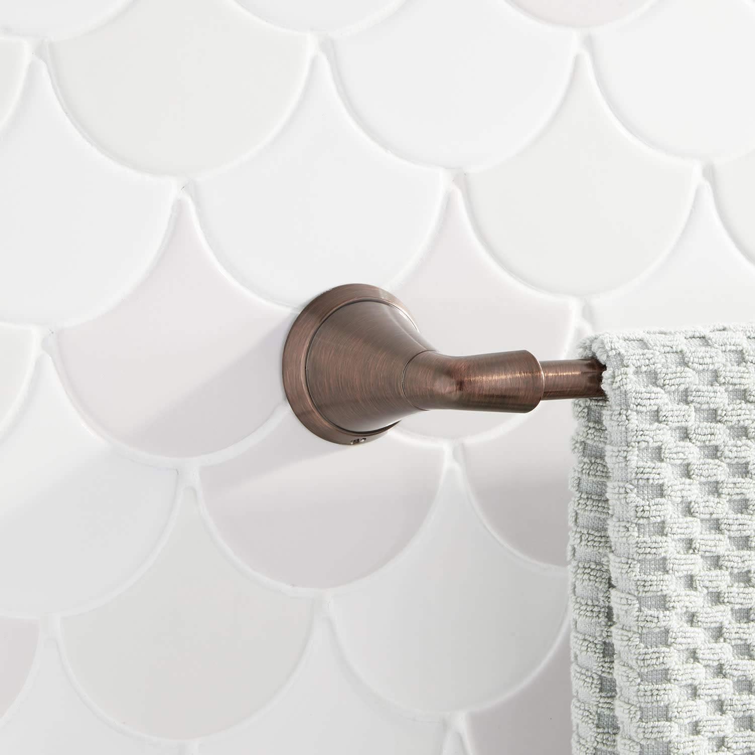 446852 Provincetown 24 Towel Bar