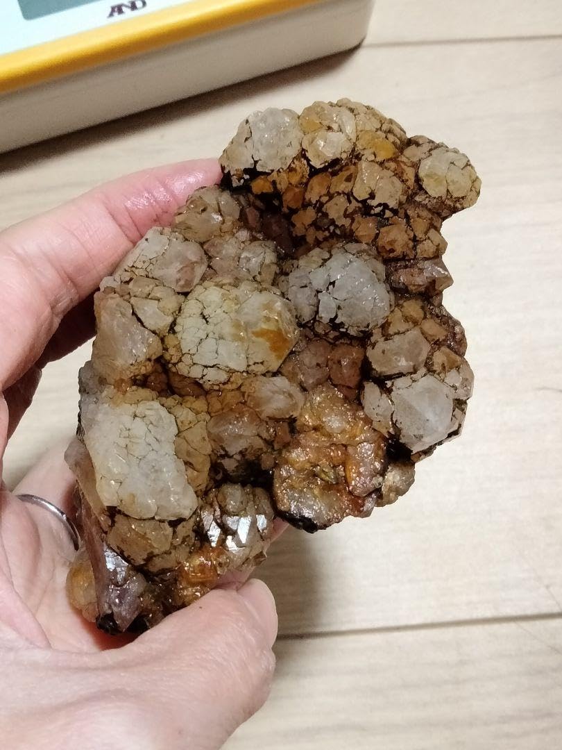 秋田県荒川鉱山水晶　多頭水晶　大サイズ　235g 鉱物水晶　多頭水晶　珍しいお品 Amazon.co.jp: 秋田県荒川鉱山水晶 多頭水晶 大サイズ 235g 鉱物