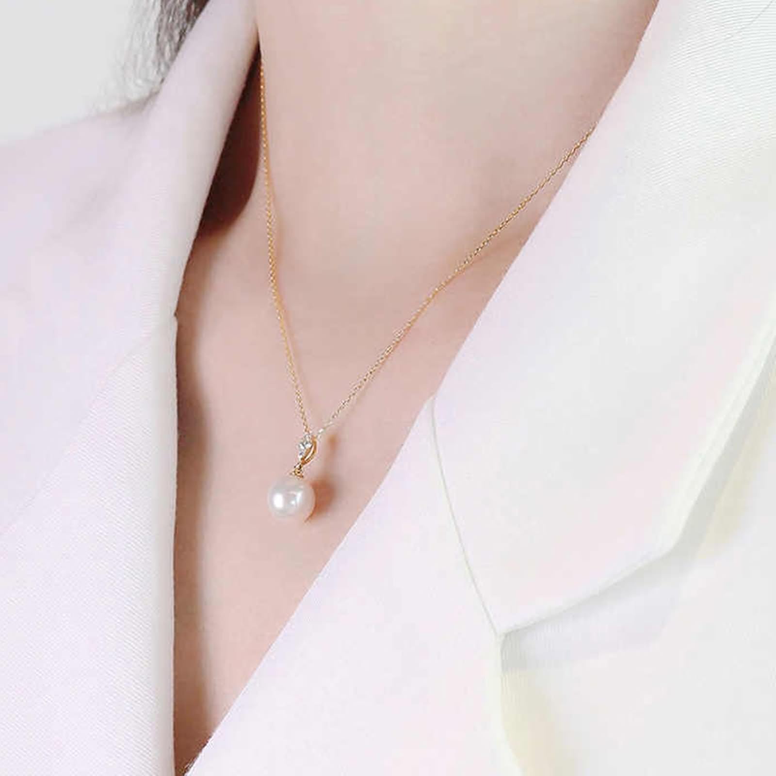 Naszyjnik damski, długi, damski łańcuszek na szyję, 8,5 mm, perła ze szlifem okrągłym 0,06 ct, diament 9K żółte złoto 45 cm