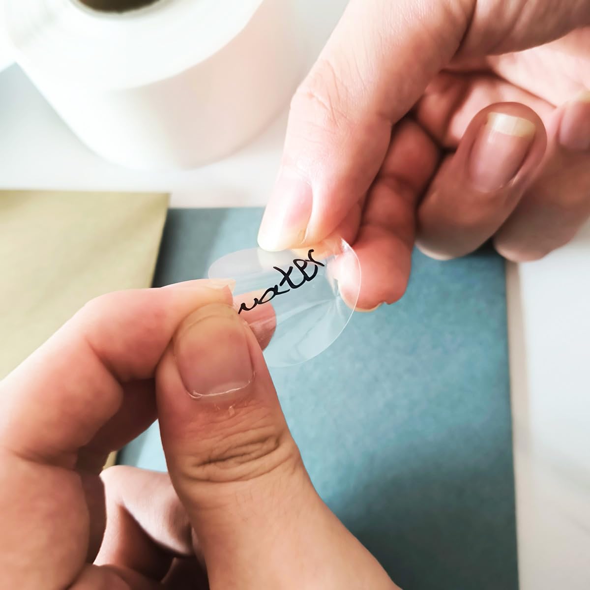 Adesivi rotondi trasparenti da 5,1 cm, 1000 pezzi di adesivi per chiusura a busta, puntini adesivi trasparenti per sacchetti regalo, scatole con chiusura a strappo, etichette impermeabili per