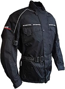 Schwarze Textil Motorradjacke mit Protektoren. Solide ausgestattet mit  Weitenverstellung an den Armen, der Hüfte und an den Seiten