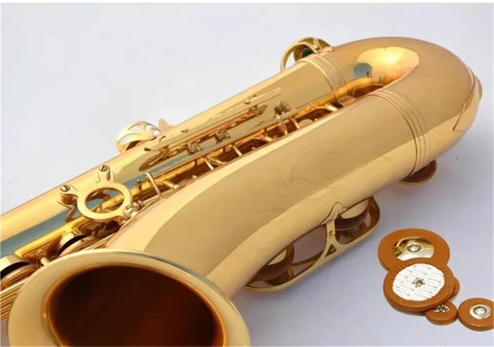 Sassofono professionale Sassofono tenore dorato accessori per prestazioni professionali