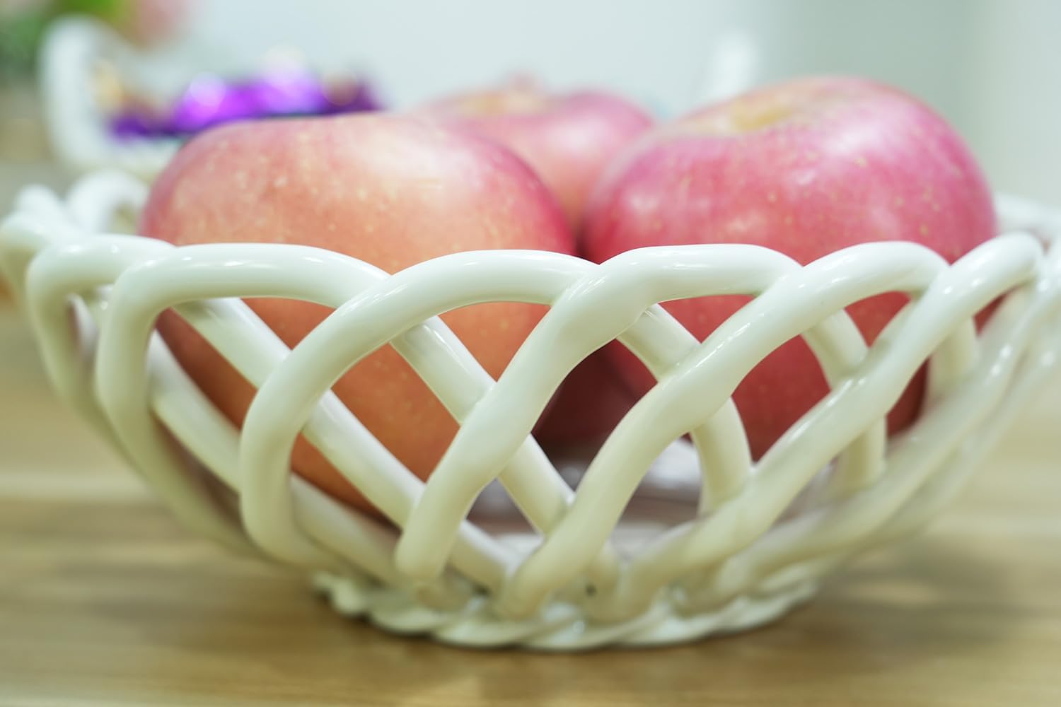 Modern Fruit Basket Storage for Kitchen Countertop Handmade White Ceramic Decorative Bowl Holder for Bread Snack Veggies Home Kitchen Décor,Stylish Key Bowl for Entry Table (B, M)