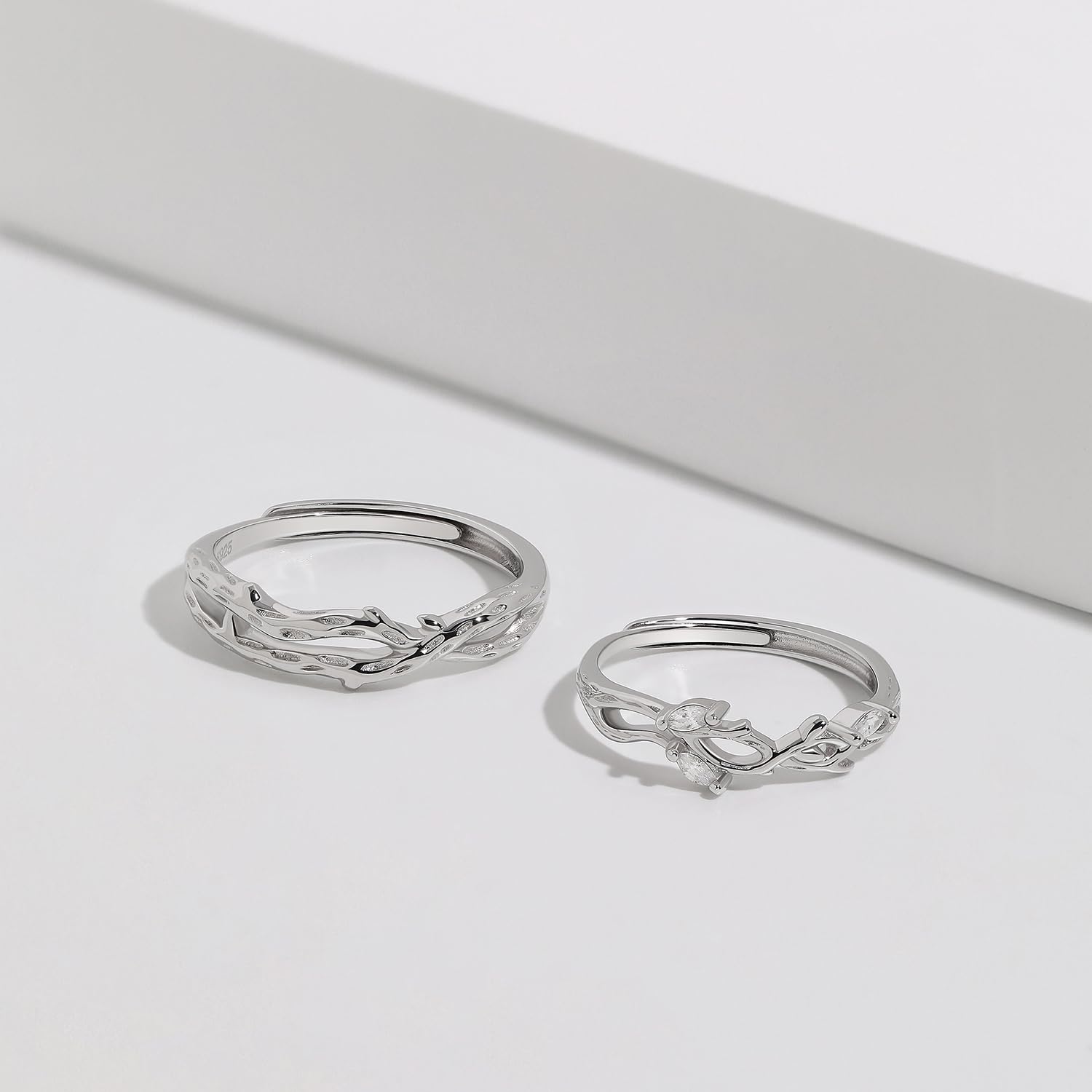 Meissa Alianzas Plate de Pareja Anillos de Compromiso Ajustables para Plata de Ley 925 Mujer 4,2mm con Circonitas & Hombre 5mm Juego Joyería Nupcial Regalo Boda Promesa (Juego de dos anillos)