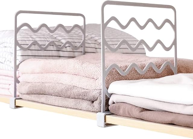 VINFUTUR 4pcs Closet Shelf Dividers Plastic Wardrobe Partition Board Shelf Divider Separator for Clothes No Drilling
