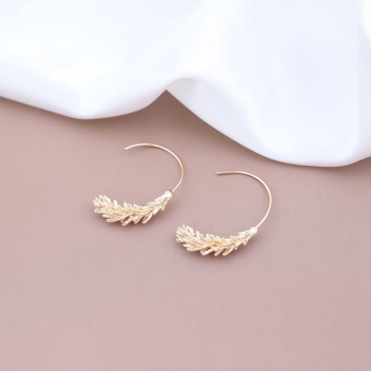 Bohemia Leaf Hoop Earrings Large Hoop Dangle Earrings Olive Leaf Huggies Earrings Gold Leaf Round Earrings Thin Hoop Earrings Jewelry for Women - Image 3