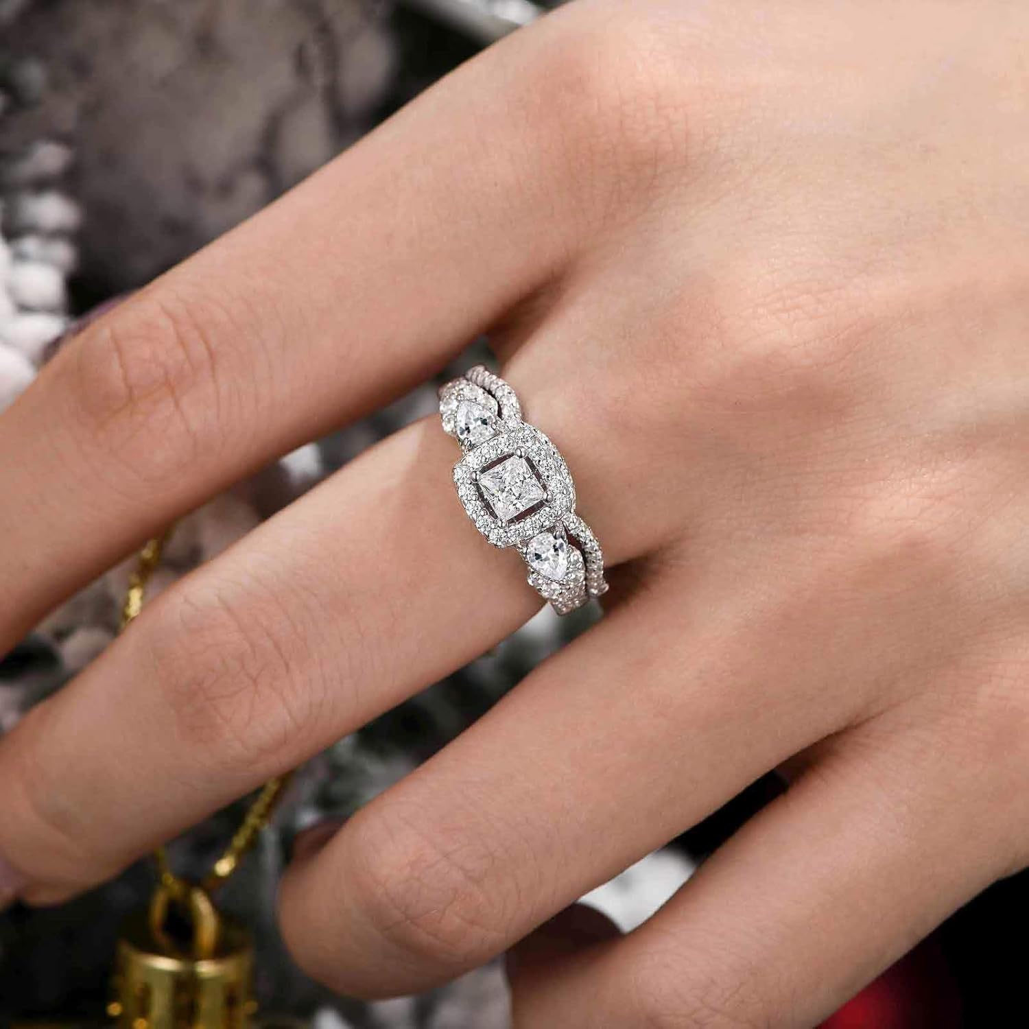 SHELOVES Moissanite Wedding Ring Set for Women Princess Cut Engagement Rings for Her D Color VVS1 White Gold Plated Silver