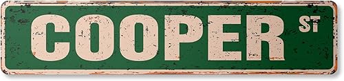 Cooper - Letrero de plástico vintage para habitación con nombre para niños, para interiores y exteriores, 18 pulgadas de ancho