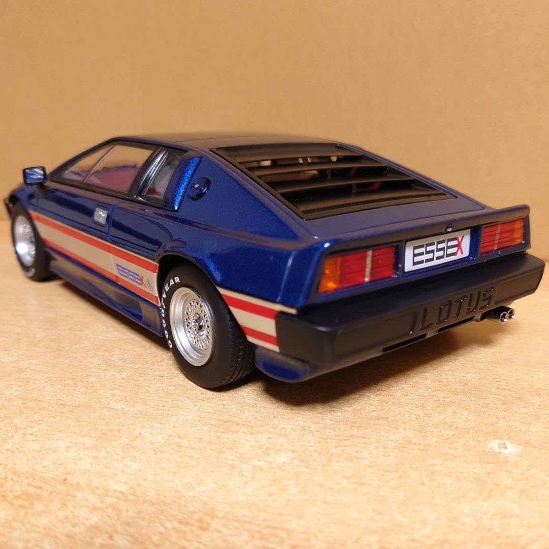 1/18 ロータスエスプリターボ ブルー 1981 Lotus Esprit 1/18 ロータスエスプリターボ ブルー 1981 Lotus Esprit かっこいい